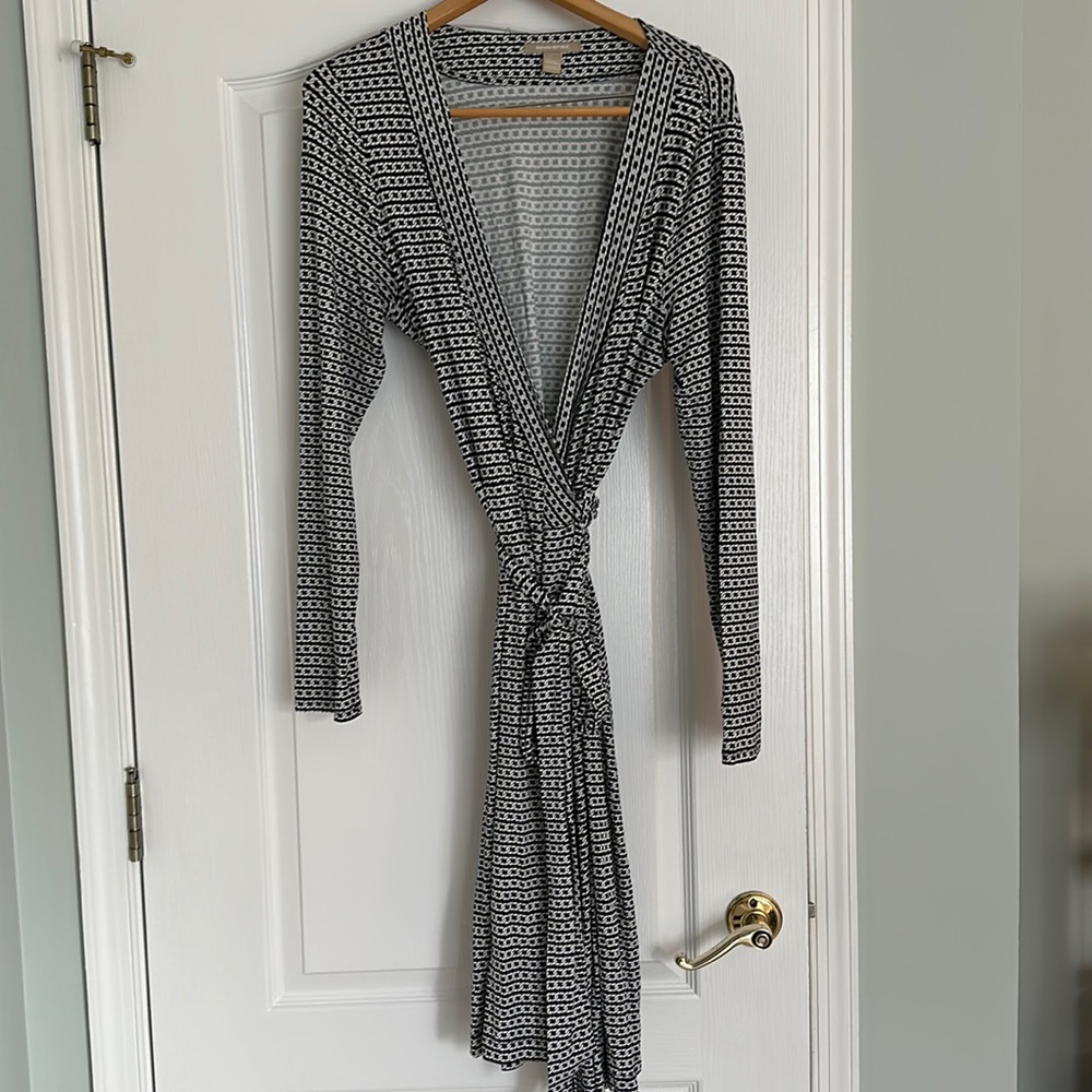 Banana Republic Black and White Patterned Dress